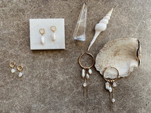 Load image into Gallery viewer, Nymph Pearl Earrings
