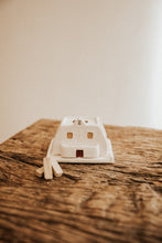 Load image into Gallery viewer, Iglesia Incense Burner + Piñon Cones

