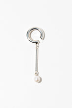 Load image into Gallery viewer, Charlotte Earcuff Bar + Pearl

