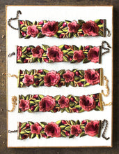 Load image into Gallery viewer, Camilla Floral Choker
