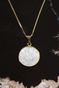 Modern Revelation Pearl Necklace